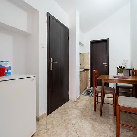 Hotel Suzana บุดวา ภายนอก รูปภาพ