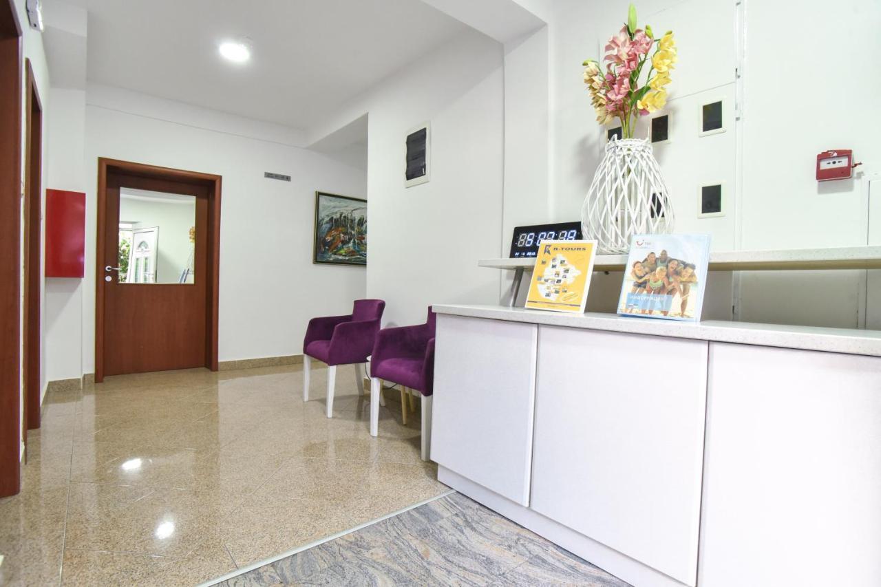 Hotel Suzana บุดวา ภายนอก รูปภาพ