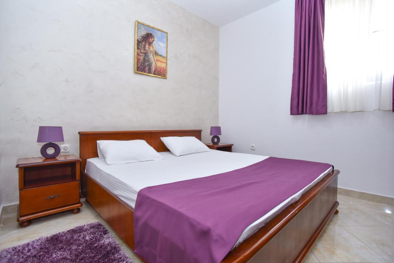 Hotel Suzana บุดวา ภายนอก รูปภาพ